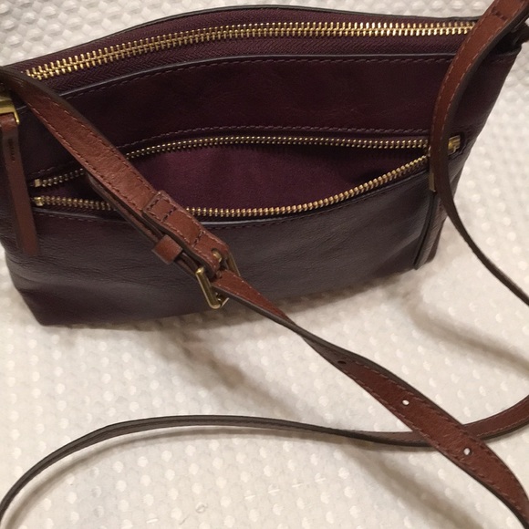 💃Sale🎉💥Fossil Crossbody Burgundy & Brown Leather - Picture 4 of 8